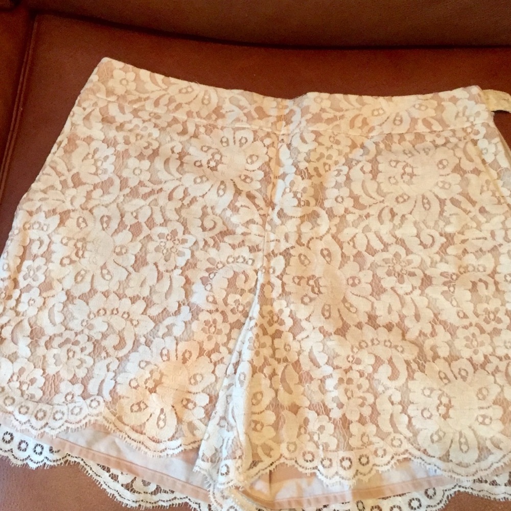 Anthropologie Lace Shorts Size 6